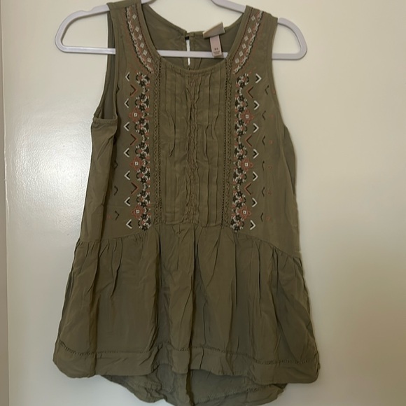 Knox Rose Tops - Knox Rose Green Embroidered Tank